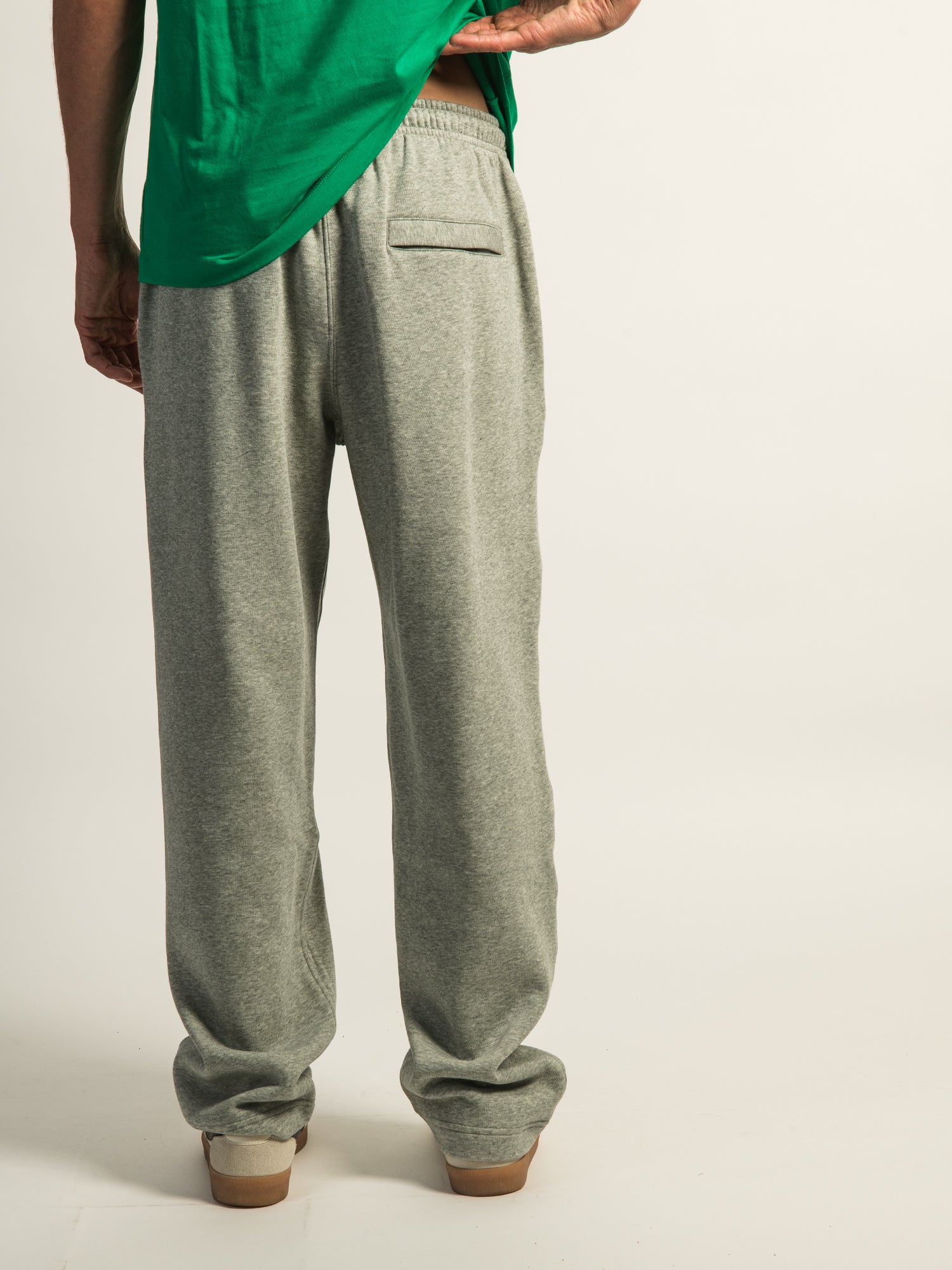 NIKE SPORTSWEAR CLUB OPEN HEM PANT - Image 4