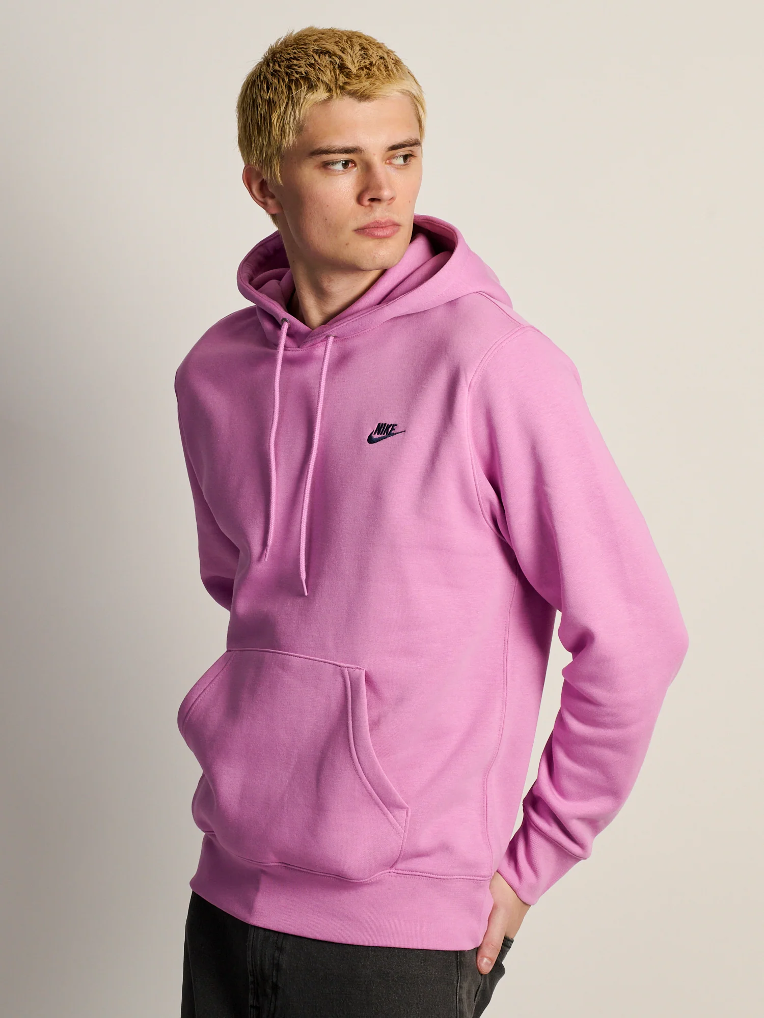 NIKE SPORTSWEAR CLUB PULL OVER HODDIE - MAGENTA - Image 3