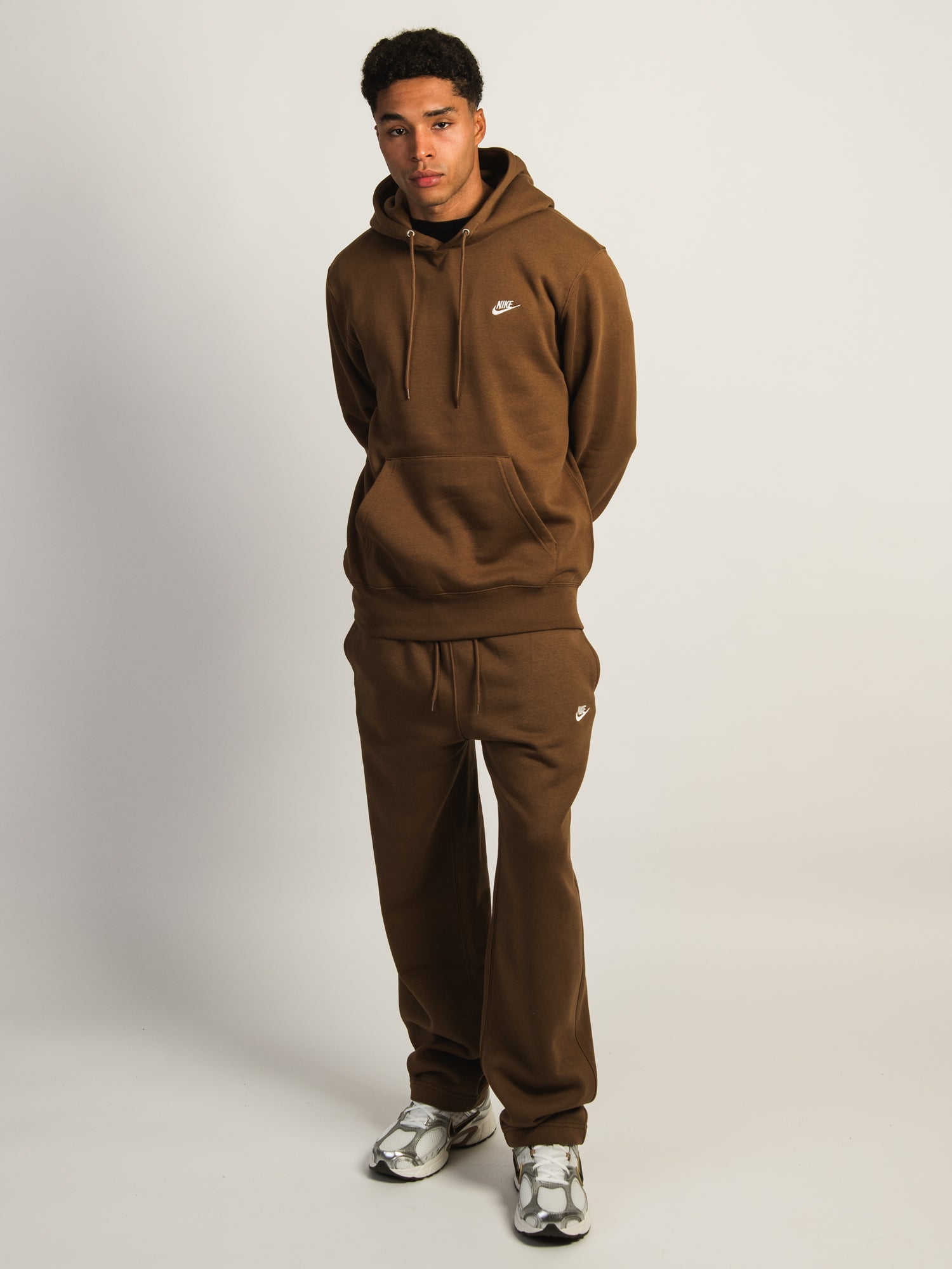 NIKE SPORTSWEAR CLUB PULLOVER HOODIE - BROWN - Image 4