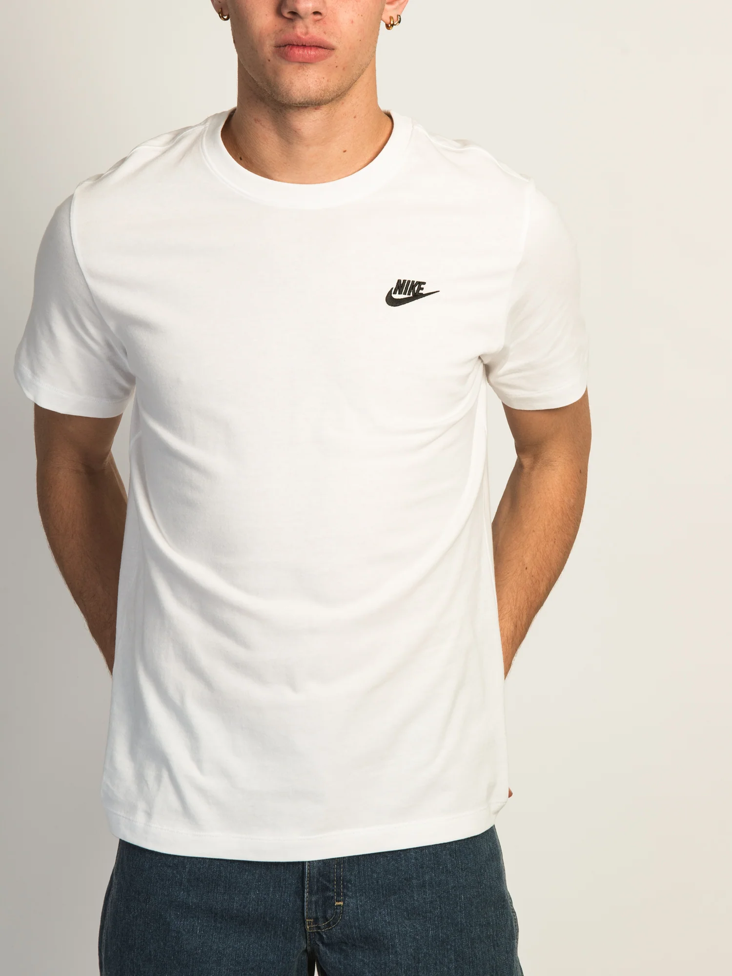 NIKE SPORTSWEAR CLUB T-SHIRT - Image 3