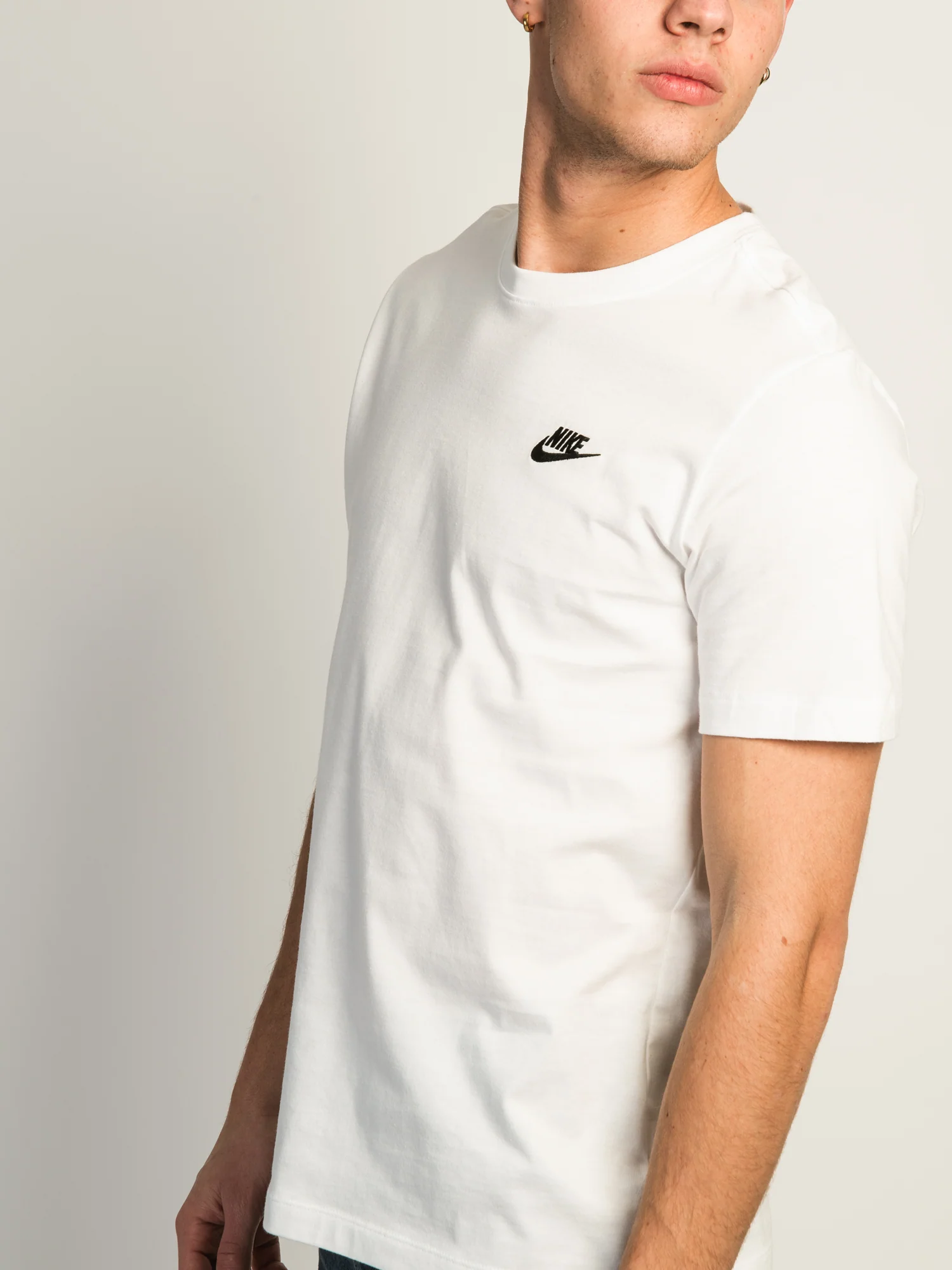 NIKE SPORTSWEAR CLUB T-SHIRT - Image 4