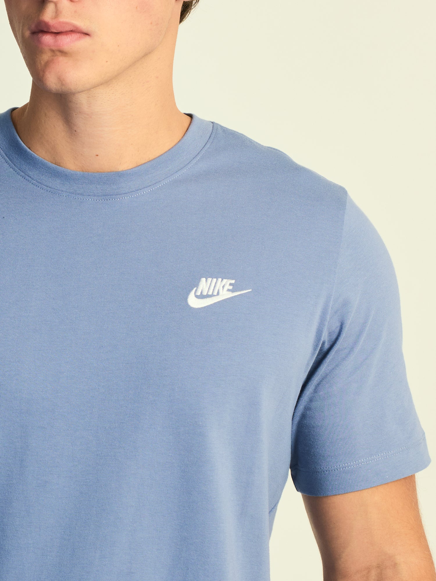 NIKE SPORTSWEAR CLUB T-SHIRT - INDIGO - Image 4