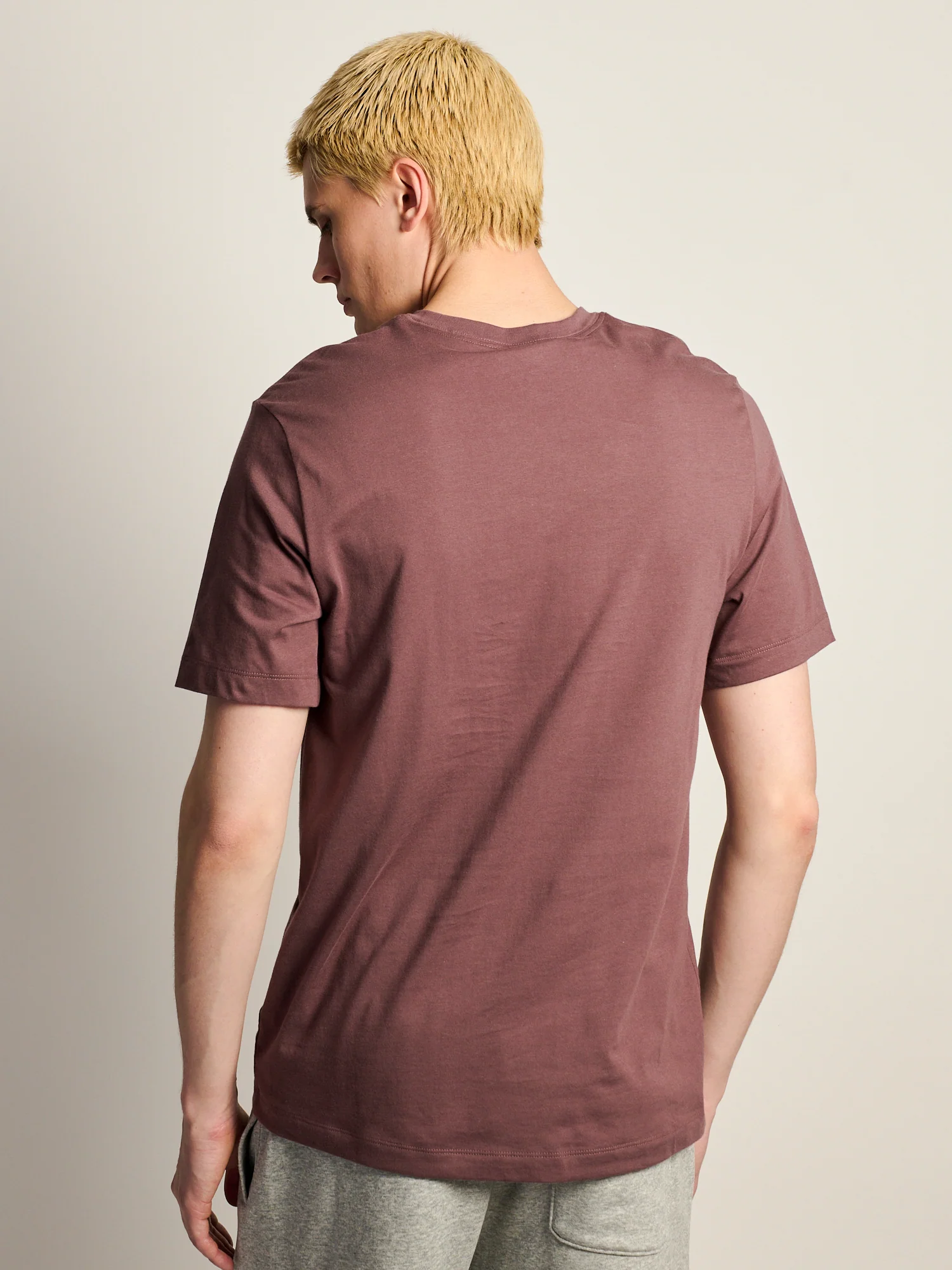 NIKE SPORTSWEAR CLUB T-SHIRT- TATTOO - Image 4