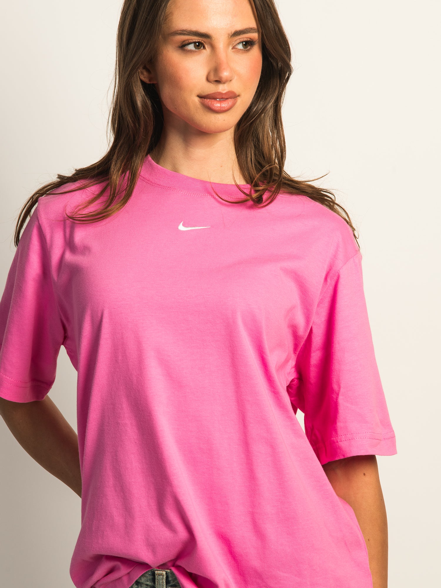 NIKE SPORTSWEAR ESSENTIALS T-SHIRT - PINK - Image 2