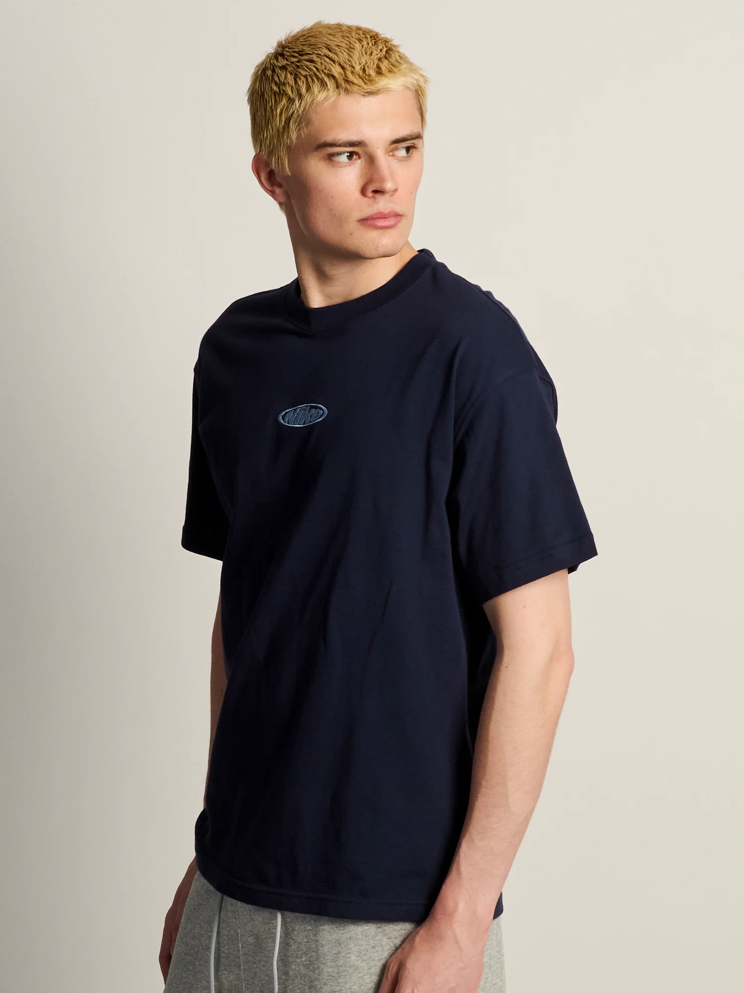 NIKE SPORTSWEAR OVAL LOOSE FIT T-SHIRT - Image 3
