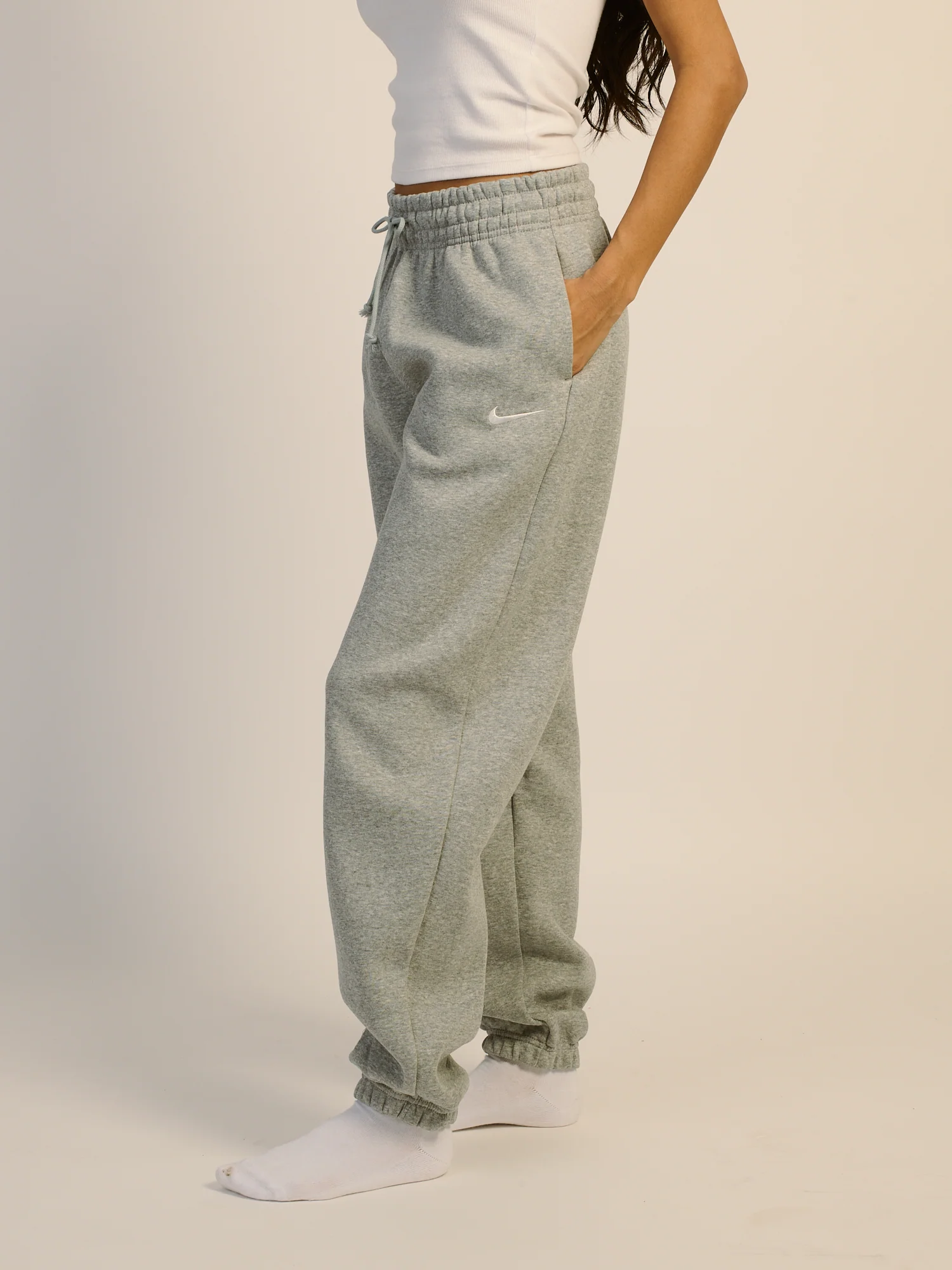 NIKE SPORTSWEAR PHOENIX FLEECE OVERSIZED PANT - HEATHER GREY - Image 3