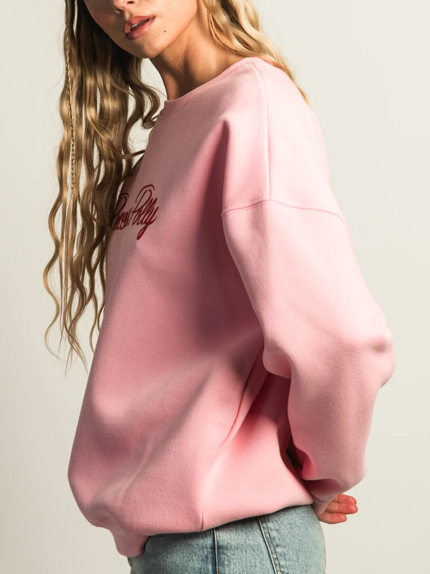 PRINCESS POLLY CURSIVE TEXT CREWNECK - Image 4