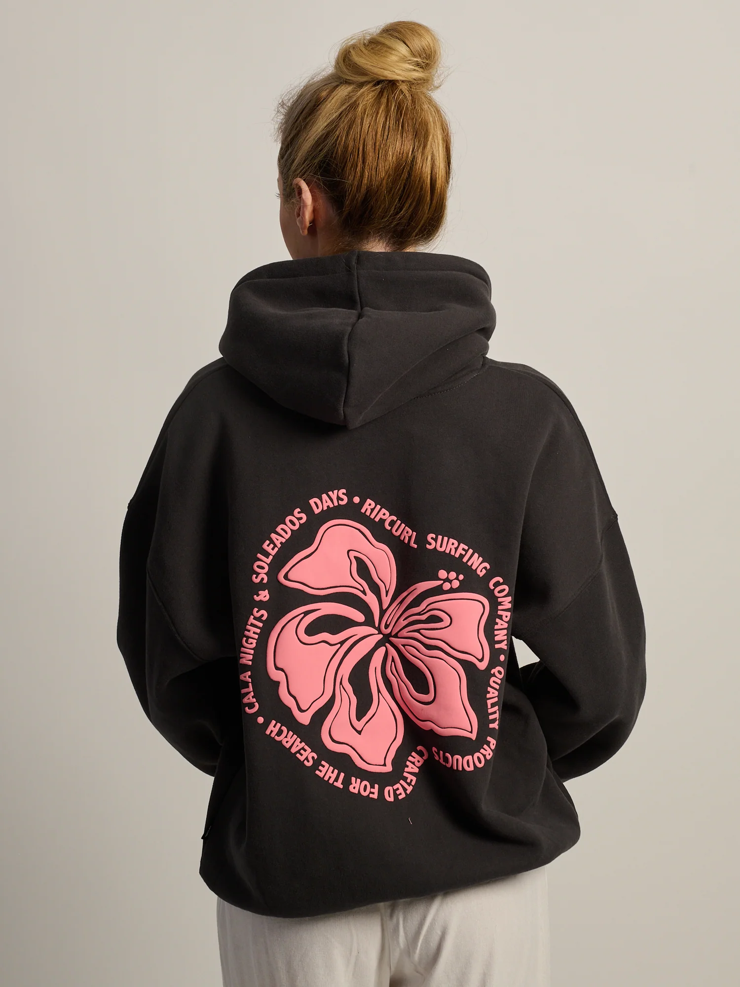 RIP CURL SURF PUFF HERITAGE HOODIE - BLACK