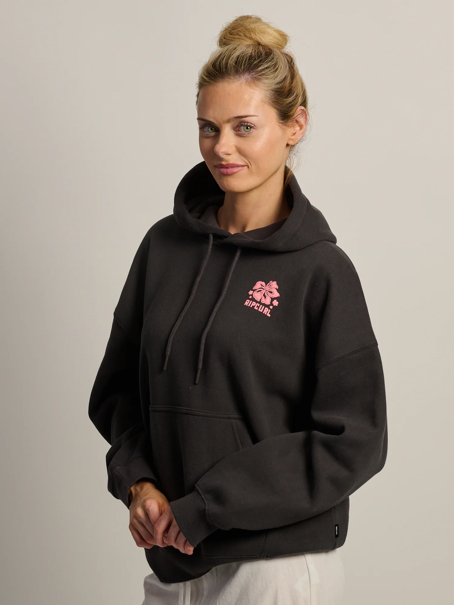 RIP CURL SURF PUFF HERITAGE HOODIE - BLACK - Image 4