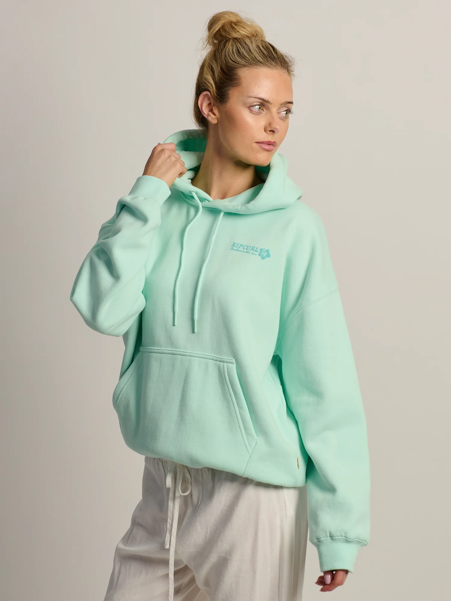 RIP CURL SURF PUFF HERITAGE HOODIE - LIGHT BLUE - Image 4
