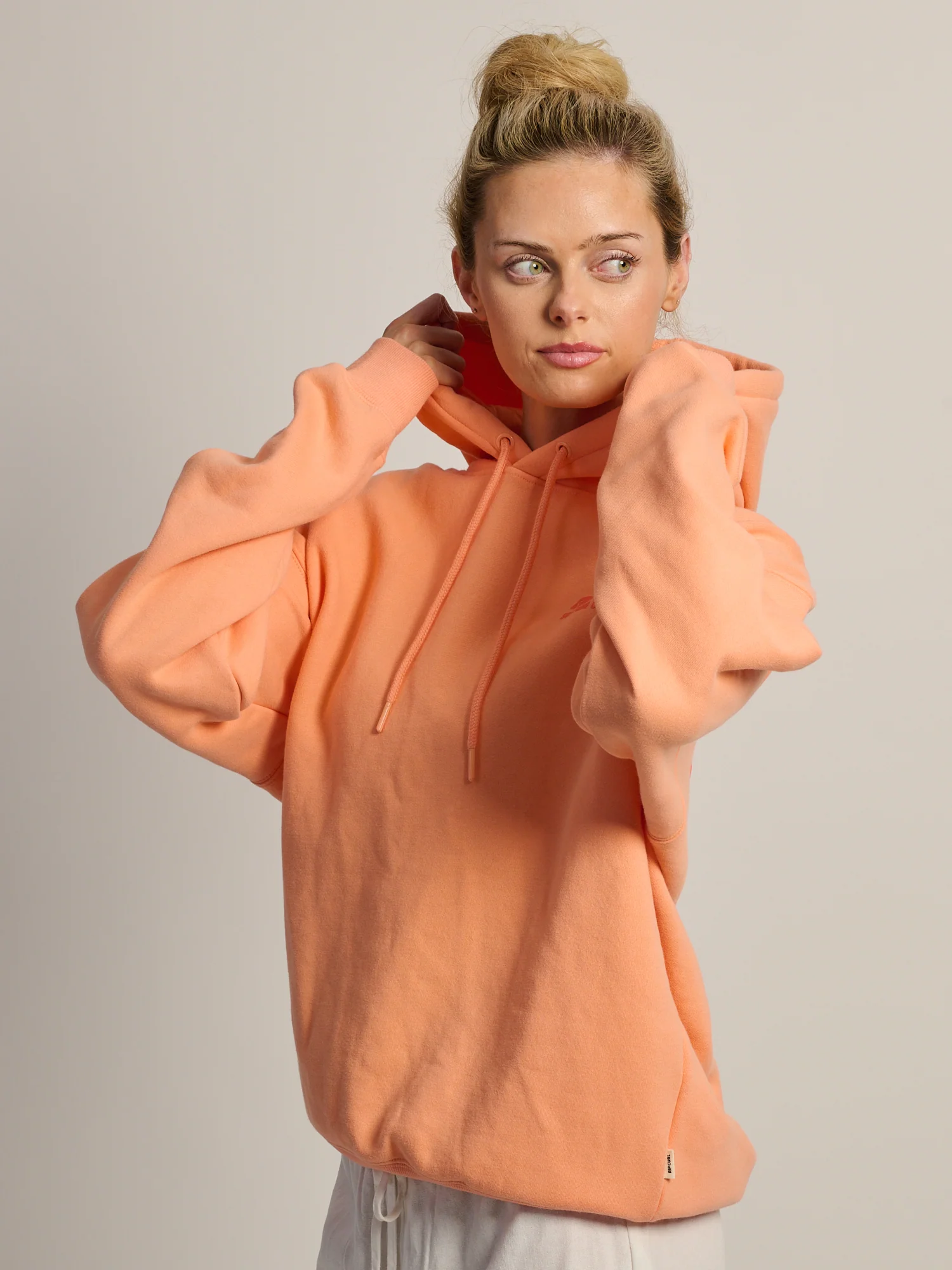 RIP CURL SURF PUFF HERITAGE HOODIE - PAPAYA - Image 6