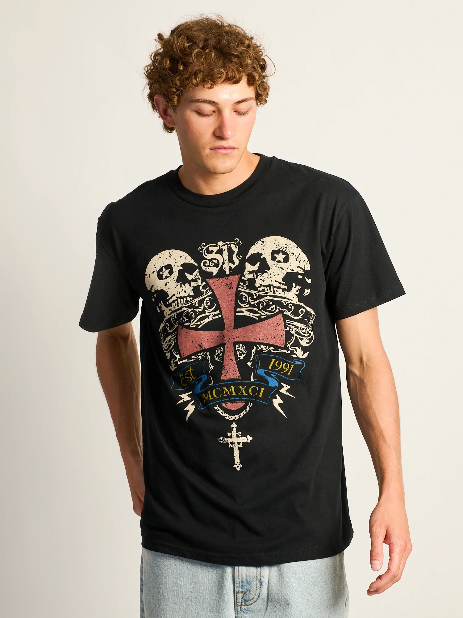 SCREAMING SKULLS T-SHIRT