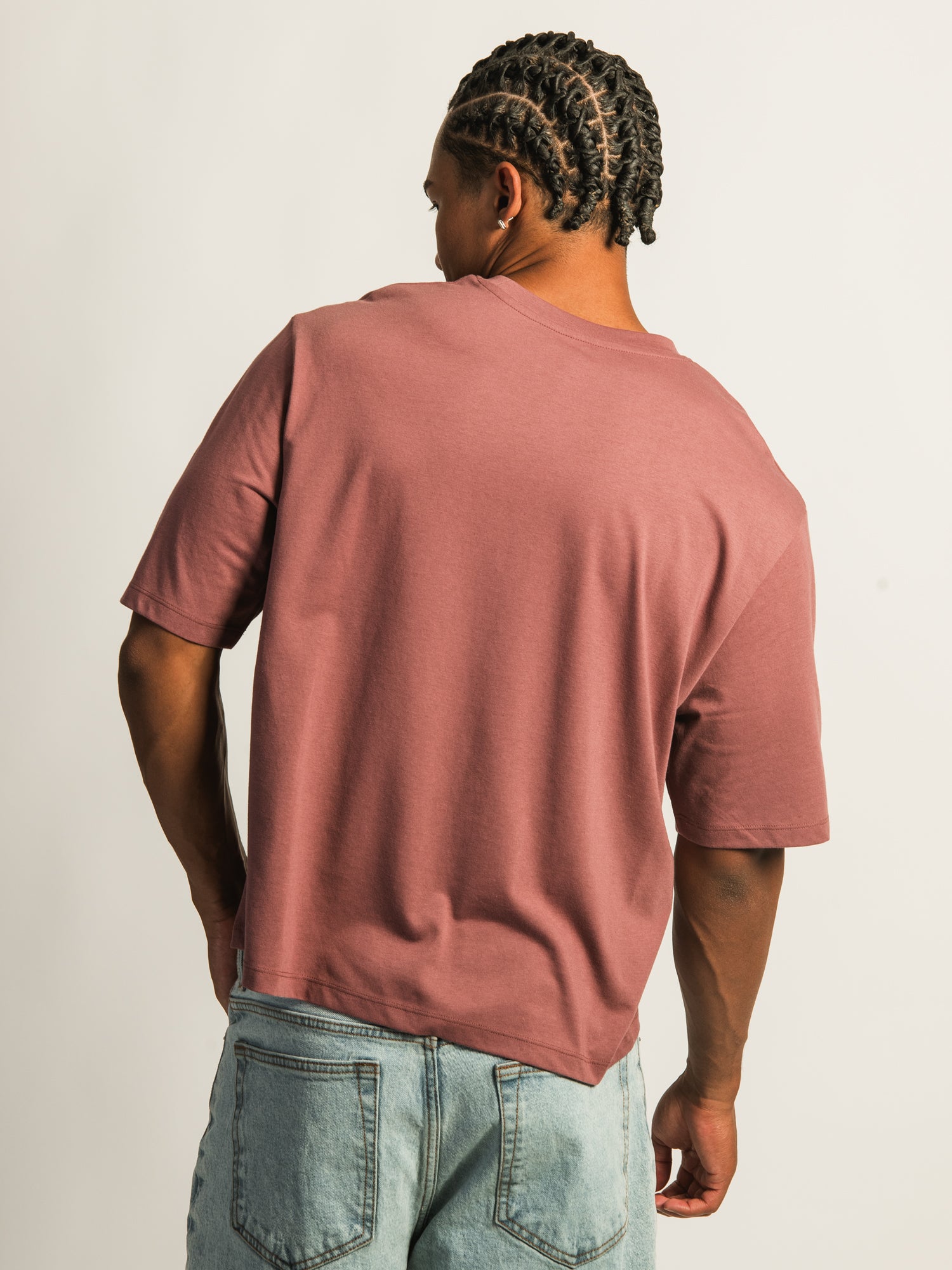 KOLBY SHORT CUT TEE - BURGUNDY - Image 5