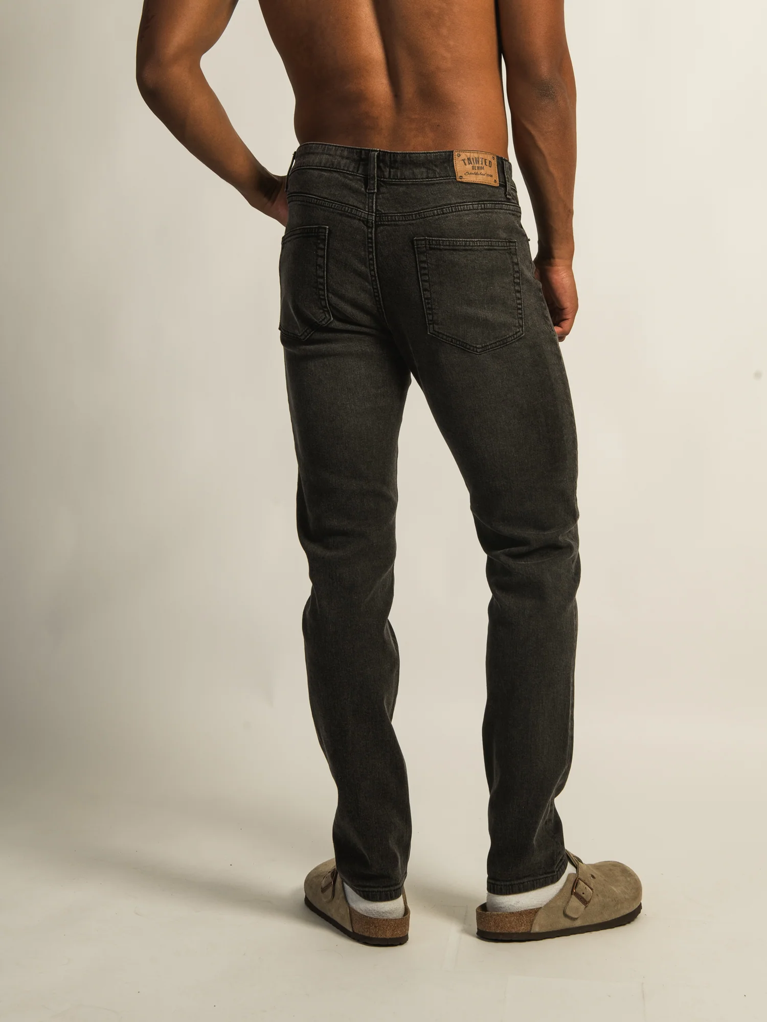 TAINTED ATHLETIC FIT DENIM - VINTAGE BLACK WASH - Image 4