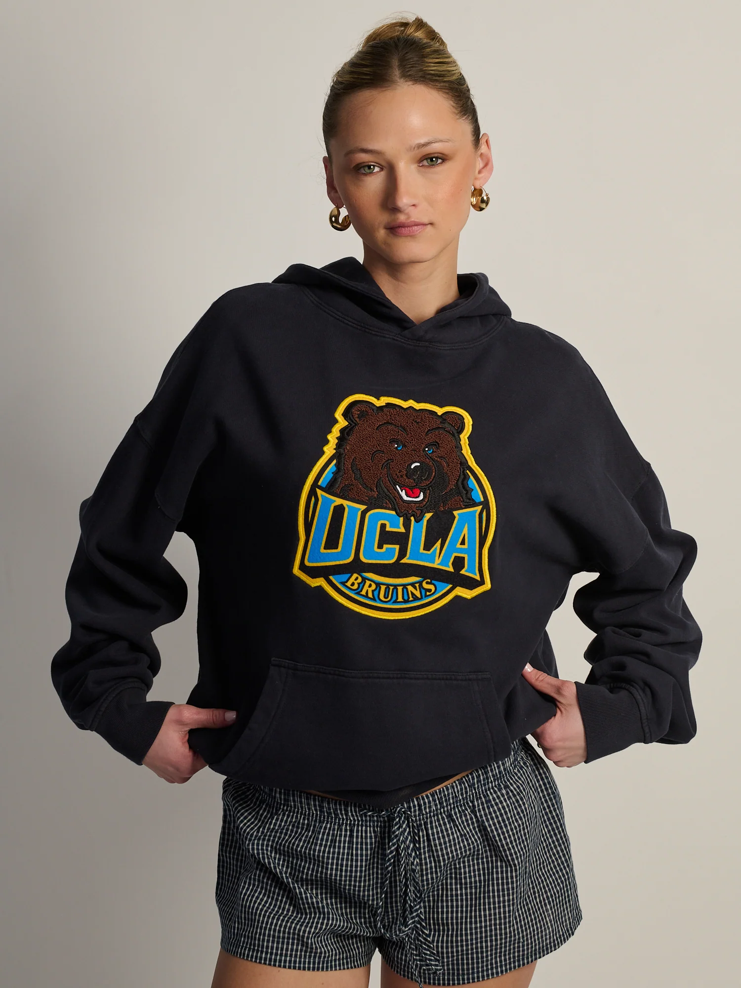 UCLA BRUINS RELAXED HOODIE - Image 2