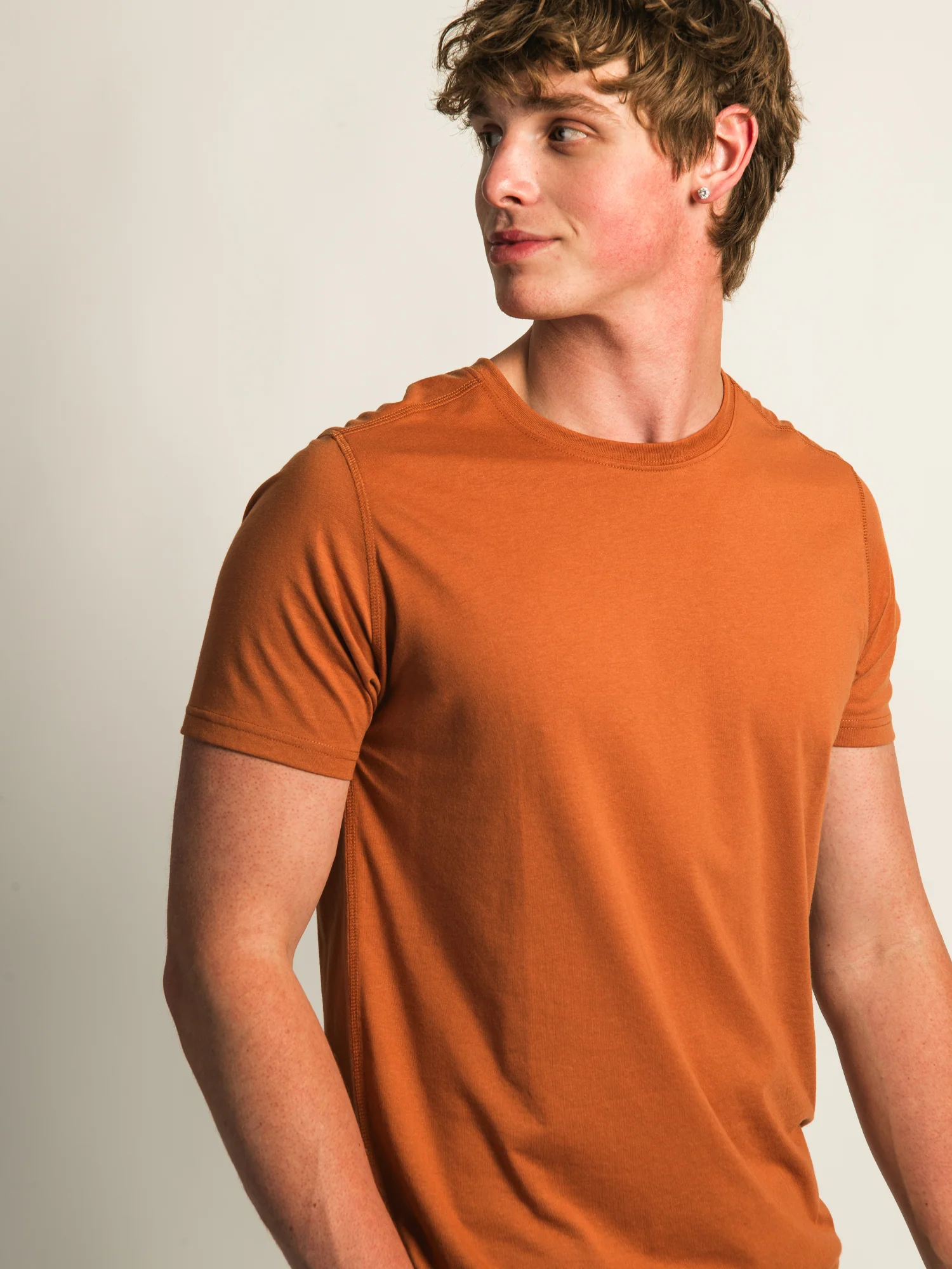 VICTOR CREWNECK - OCHRE - Image 3