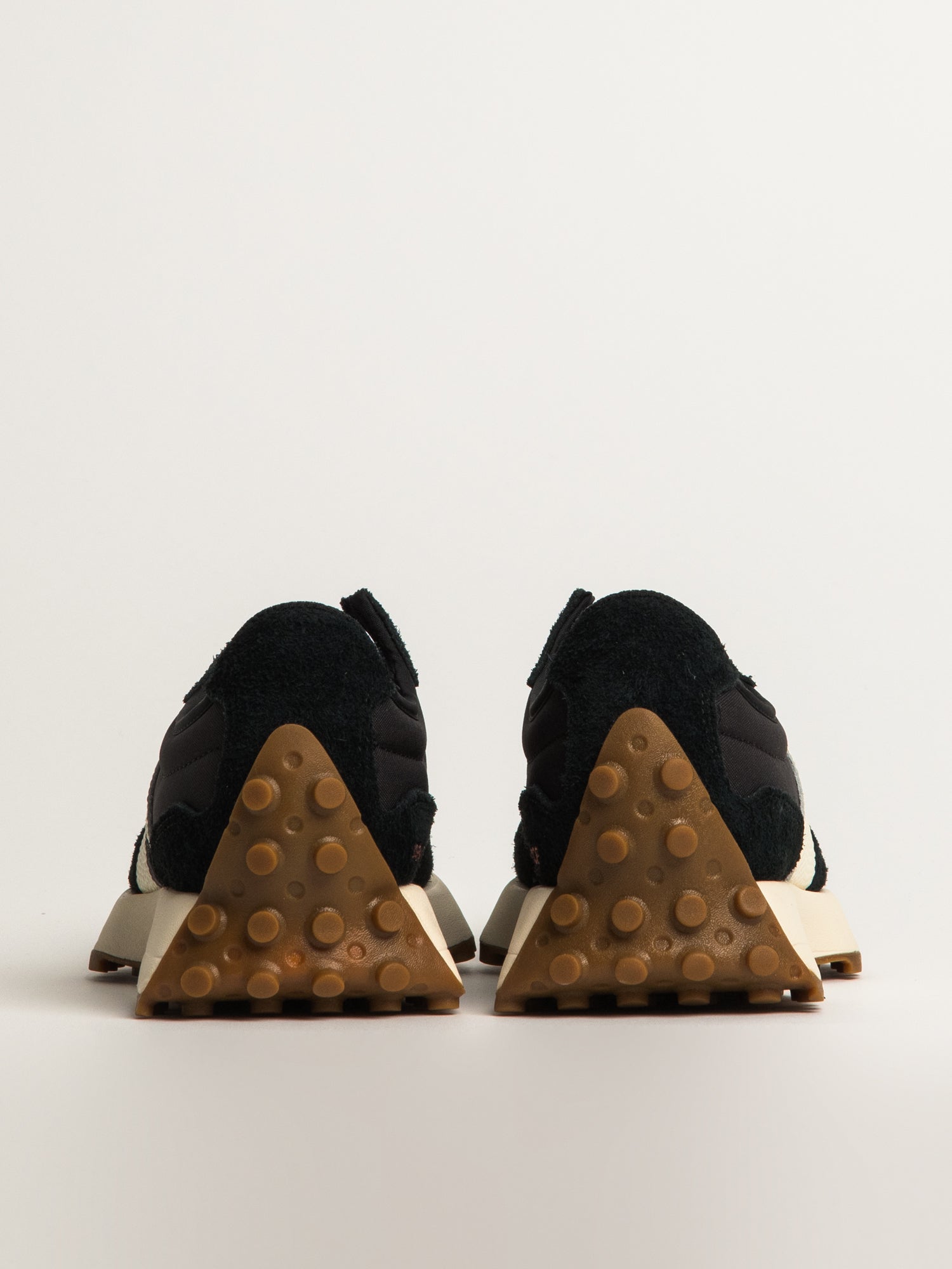WOMENS NEW BALANCE THE 327 SNEAKER - BLACK/WHITE - Image 5