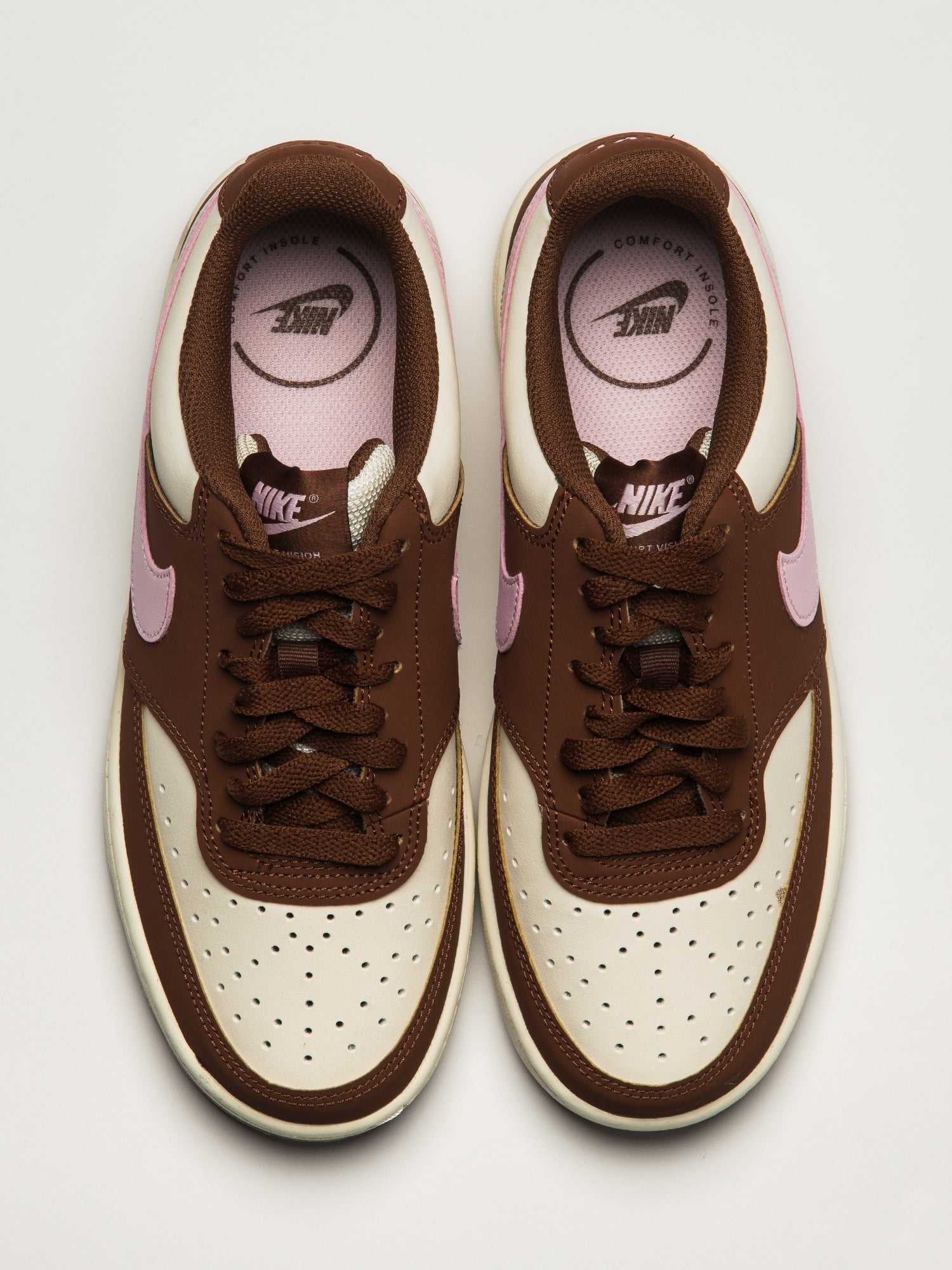 WOMENS NIKE COURT VISION LOW SNEAKER - BROWN - Image 4