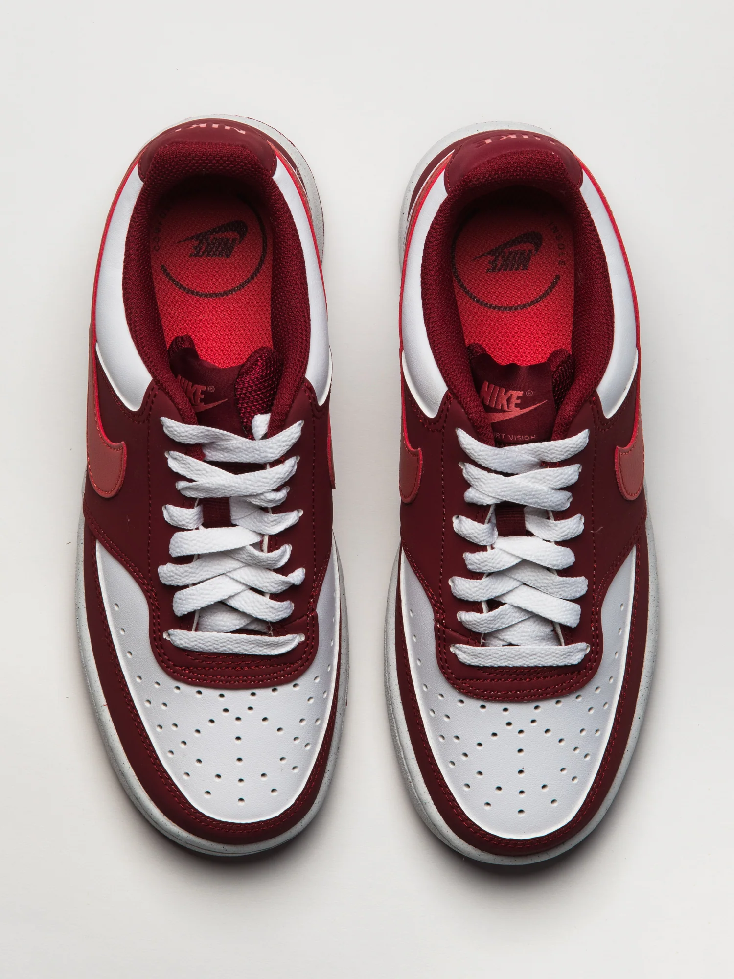 WOMENS NIKE COURT VISION LOW SNEAKER - TEAM RED/WHITE - Image 4