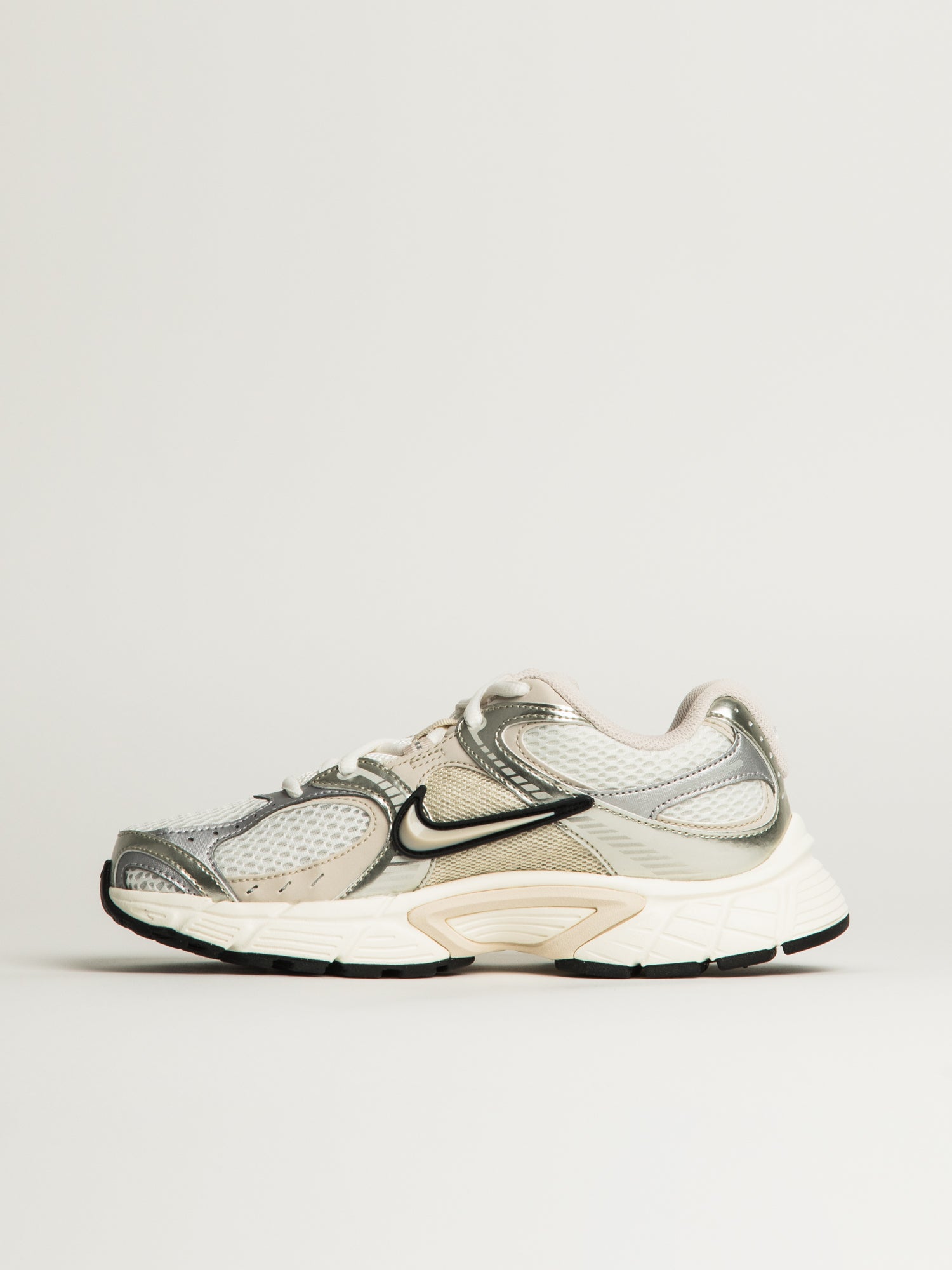 WOMENS NIKE V5 RNR SNEAKER - SUMMIT WHITE - Image 3