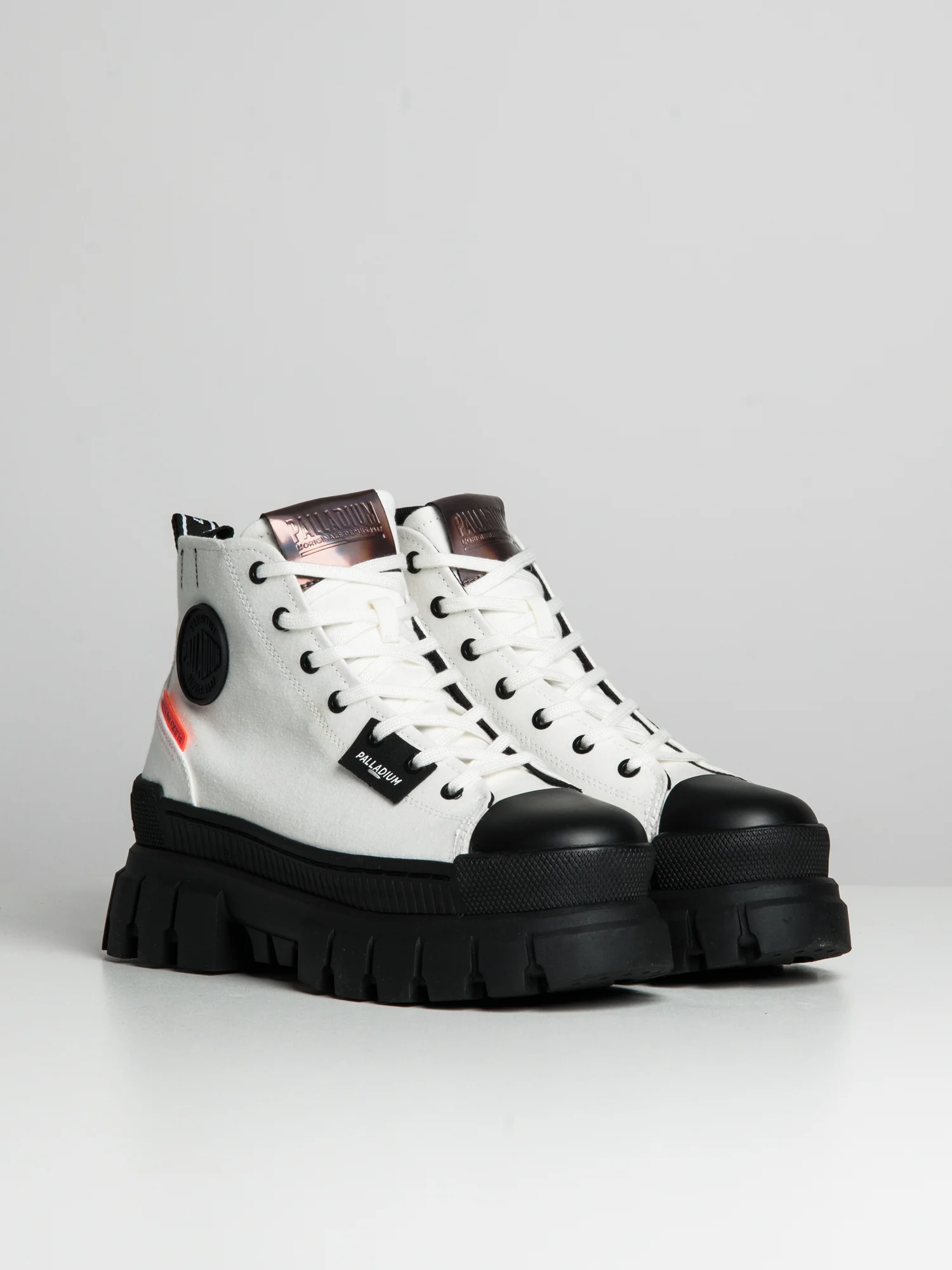 WOMENS PALLADIUM REVOLT TX HI - CLEARANCE - Image 2