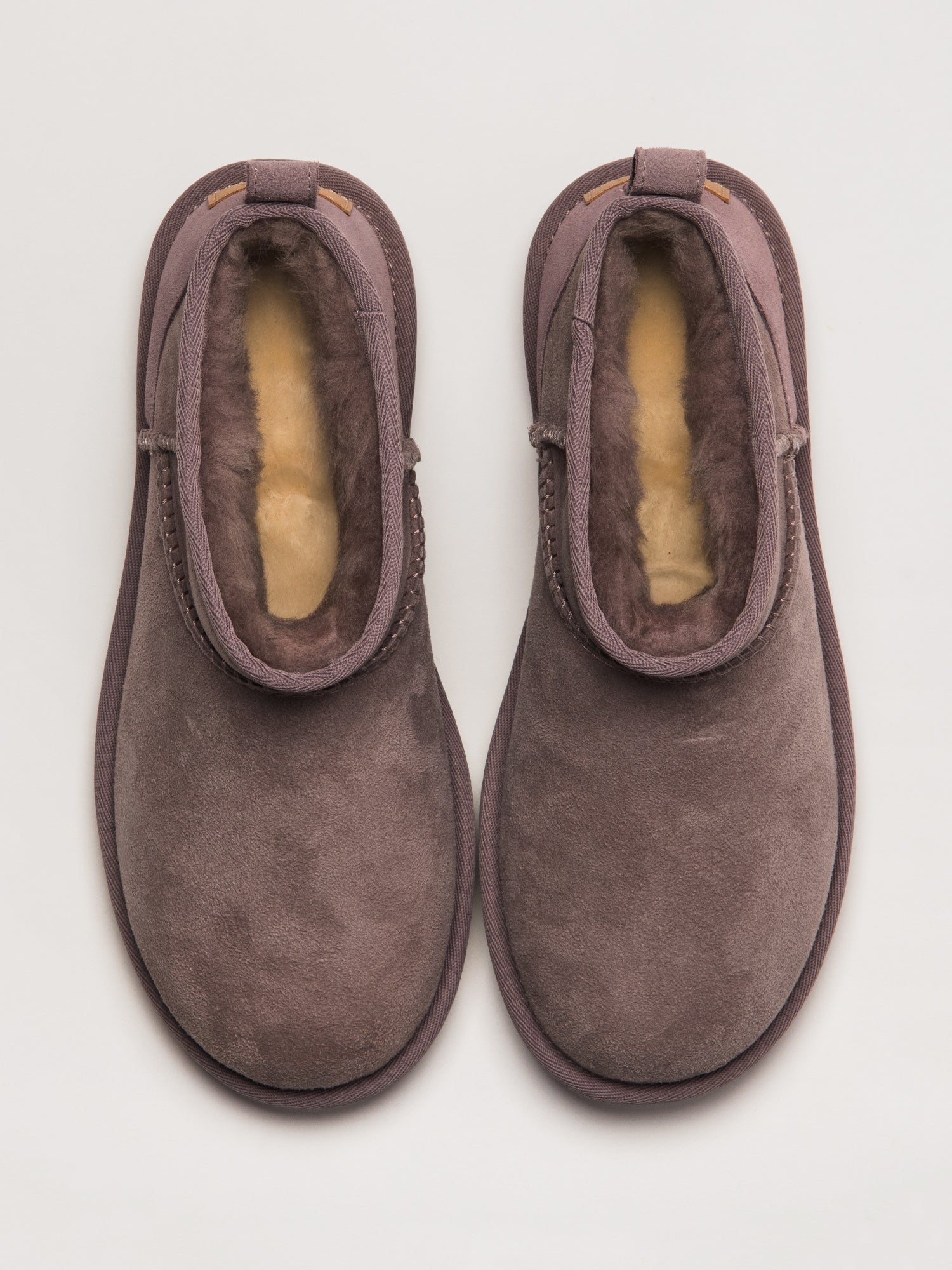 WOMENS UGG CLASSIC ULTRA MINI BOOT - SUGARPLUM - Image 4
