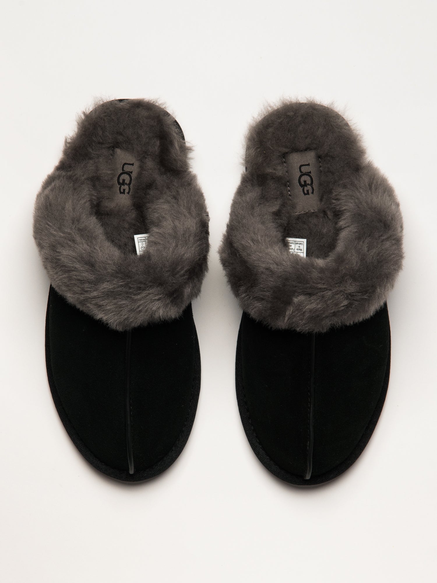 WOMENS UGG SCUFFETTE II SLIPPER - BLACK - Image 4